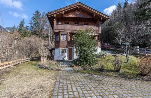 Osterhofen House | Haus Löweneck