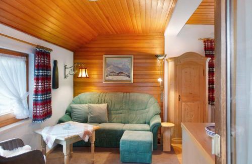Garmisch-Partenkirchen Apartment | Haus Philomena - Fewo Alpspitze