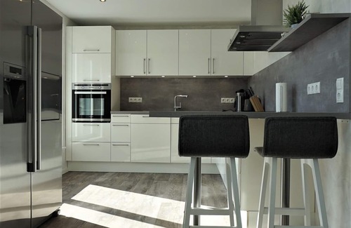 Busum House | Haus Witte Bank in Zentraler Lage mit Großem Garten, Sauna und Viel Platz