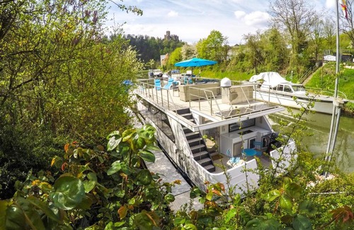 Lahnstein Boat Rental | Hausboot Schleuseninsel