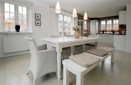 Wrixum House | Haushälfte in Wrixum Unter Reetdach mit 4- Zimmer und 140 qm