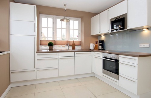 Wrixum House | Haushälfte in Wrixum Unter Reetdach mit 4- Zimmer und 140 qm