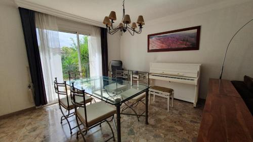 Saint-Jerome Apartment | Haut Villa T3 avec piscine