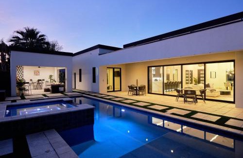 Peaceful Valley House | Havana - Walk to Old Town - Heated Pool & Spa