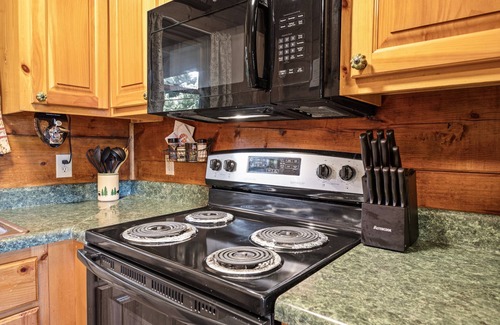 Sevierville Cabin | Have An Amazing Time – Hot Tub & Perfect Location