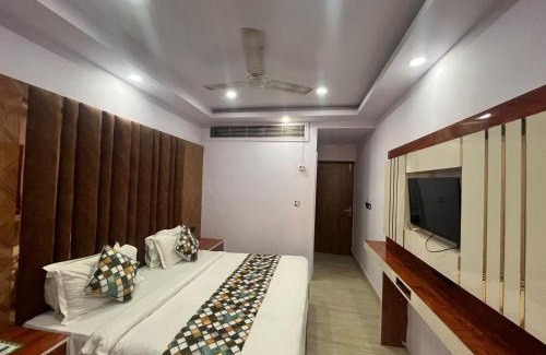 Paharganj Bed & Breakfast | Haveliya Homes- Just 1 minute from Railway Station and Connaught place