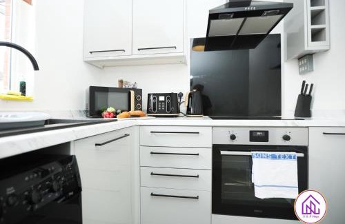Swindon Apartment | Havelock Apartments - Ideal for Contractors, Central Location & Great Disc for Long Stays