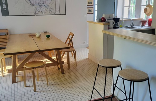 Montagoudin House | Haven of Peace in the Heart of Entre-Deux-Mers: Charming Cottage with Pool, Sauna, and Preserved Nature
