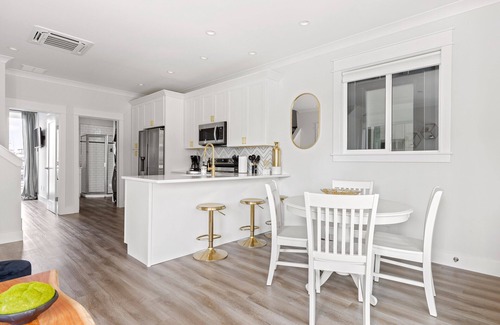 Downtown Wilmington Apartment | Haven @ The Cove Riverwalk Villas