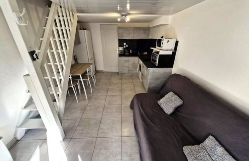 Port Leucate Villa | Hawaii Residence 1 - VILLA T1 MEZZ 4 sleeping accommodations PORT LEUCATE. Ref: 7H1 444