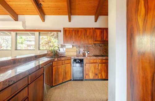 Kailua-Kona Villa | Hawaiian Escape with Pool Expansive Lanai Stunning Sunset Views