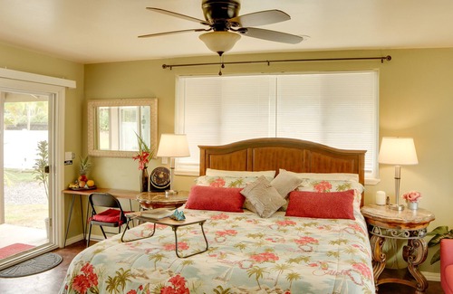 Keaau Apartment | Hawaiian Paradise Park Retreat w/ Soaking Tub