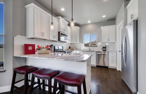 Fruita House | Hawk 5: Dog-Friendly Downtown Home