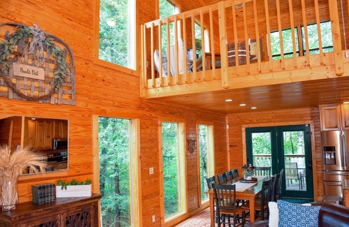 Townsend Cabin | Hawk's Nest - 4BR Cabin Minutes From The National Park And Cades Cove
