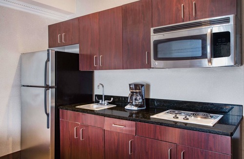 Biggs Field Hotel | Hawthorn Extended Stay by Wyndham El Paso