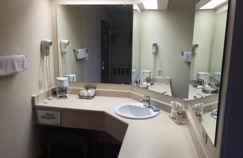 Albuquerque Hotel | Hawthorn Suites by Wyndham Albuquerque