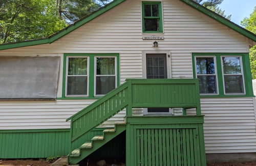 Raymond Cottage | Hawthorne Cottages Outpost