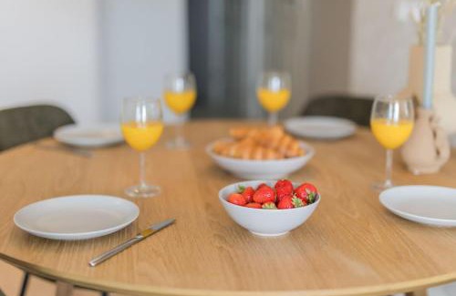 Scheveningen Apartment | Haya Seaview - The Pier