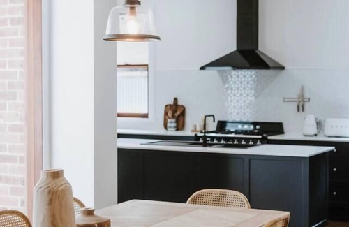 Central Mudgee House | Haylock Luxe Country Charm in Mudgees Centre