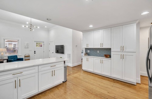 Greenville House | Haynesworth Manor - minutes from Swamp Rabbit Trail!