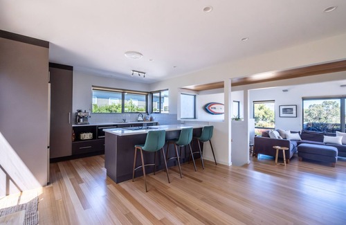 Coles Bay House | Hazards Escape - the Top Shack