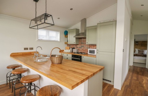 Llangurig Cottage | HAZEL LODGE, romantic, luxury holiday cottage in Llangurig