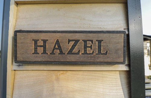 Kemble Cottage | HAZEL, pet friendly, with a garden in Kemble