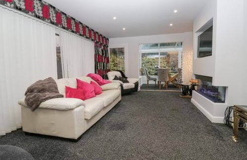 Coniston House | Hazelodge