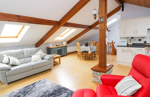 Ingleton Cottage | HAZELWOOD COTTAGE, with a garden in Ingleton
