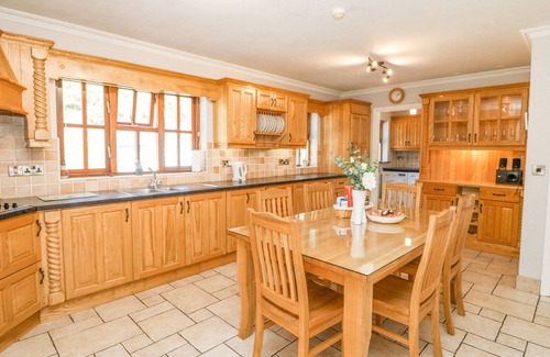 Reenascreena House | HAZELWOOD, family friendly, with open fire in Leap, County Cork
