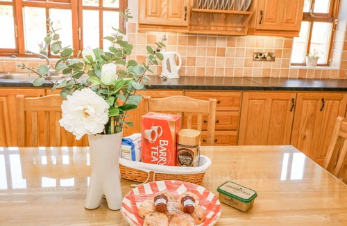 Reenascreena House | HAZELWOOD, family friendly, with open fire in Leap, County Cork