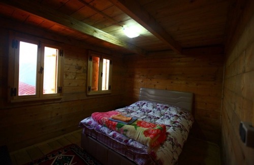 Camlihemsin Hotel | Hazindag Doga Konuk Evi