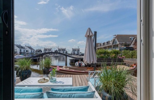 Oud-Loosdrecht Villa | HC Villas