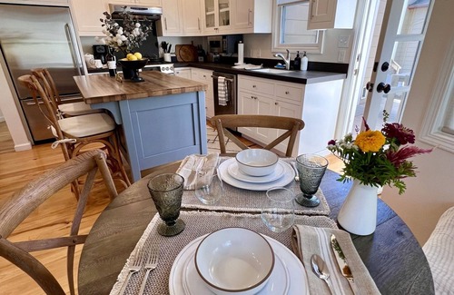 Healdsburg House | Healdsburg Downtown Charmer w/Hot Tub!