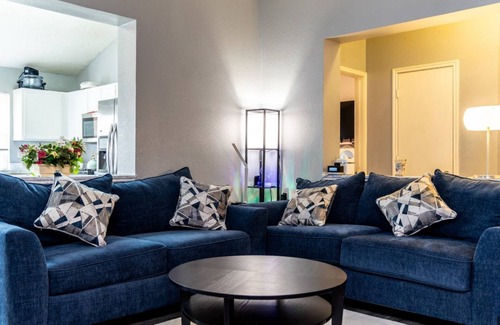Southeast Arlington House | Heart of Arlington, Cozy Home