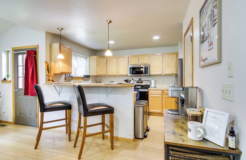 Bozeman House | 'Heart of Bozeman' Townhome w/Patio Near MSU