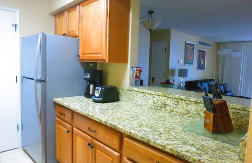 Downtown Denver Condo | HEART OF DENVER 2BD/2BA WITH 2 KINGS SKYLINE VIEWS GYM POOL GREAT LOCATION
