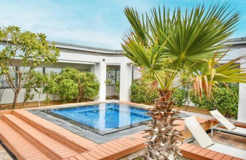 Bur Dubai Apartment | Heart of DIFC: SKY Gardens Modern Chic Studio