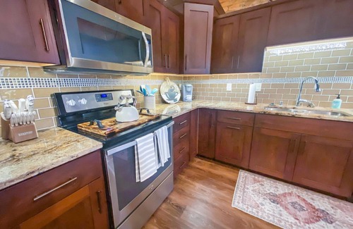 Historic Downtown La Crosse Apartment | Heart of Downtown 3rd St. downtown with 2 private apartments