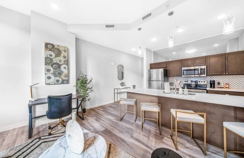 Playhouse Square Apartment | Heart of DT Unit | Free Heated Pool & Steam + Gym