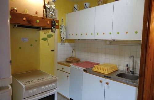 Le Grand-Bornand Apartment | Heart of Village and Slopes 5min away + Parking