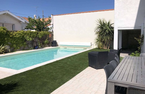 Saint-Georges-de-Didonne Villa | Heated pool, beach and shops on foot, relaxation is guaranteed