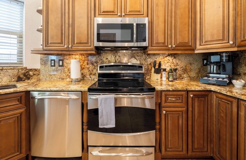Arrowhead Ranch House | Heated Pool 3BR Arrowhead Ranch Glendale