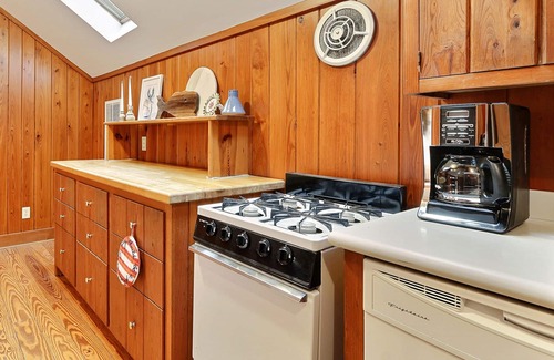 Historic Downtown Savannah Apartment | Heated Pool Access | 5*Clean | Flex Cancelation