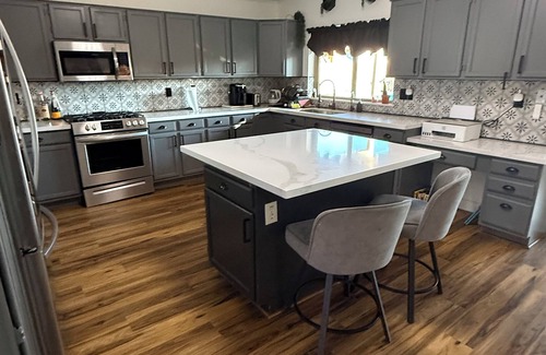Peoria House | Heated pool and jacuzzi nTen minutes from cardinals/State Farm stadium westgate