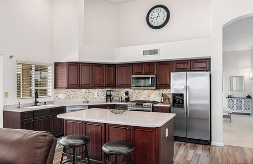 Arrowhead Ranch House | Heated Pool and Spa Spacious 4-bedroom home in Glendale, AZ