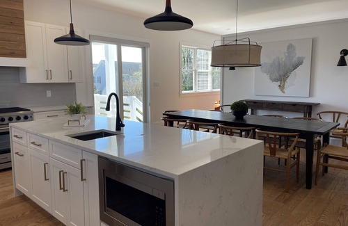 Cape May House | Heated pool and spa. Walk to the beach. With elevator.