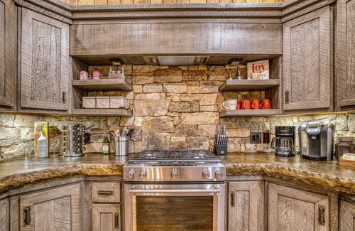 Blue Ridge Cabin | Heated pool, barrel sauna, hot tub, treetop playground, 4 king suites, LUXURY!