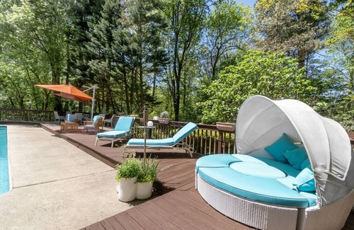 Marietta House | Heated Pool - East Cobb -Braves Stadium - Large Family House -Chez Melet