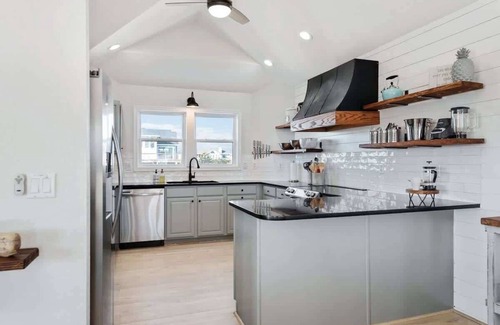 Whalehead Beach House | Heated Pool, Hot Tub, 5 Min Walk to Beach